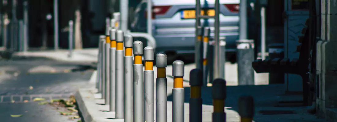 Safe and Convenient Retractable Barrier Column Systems for Properties in Wesley Chapel, FL